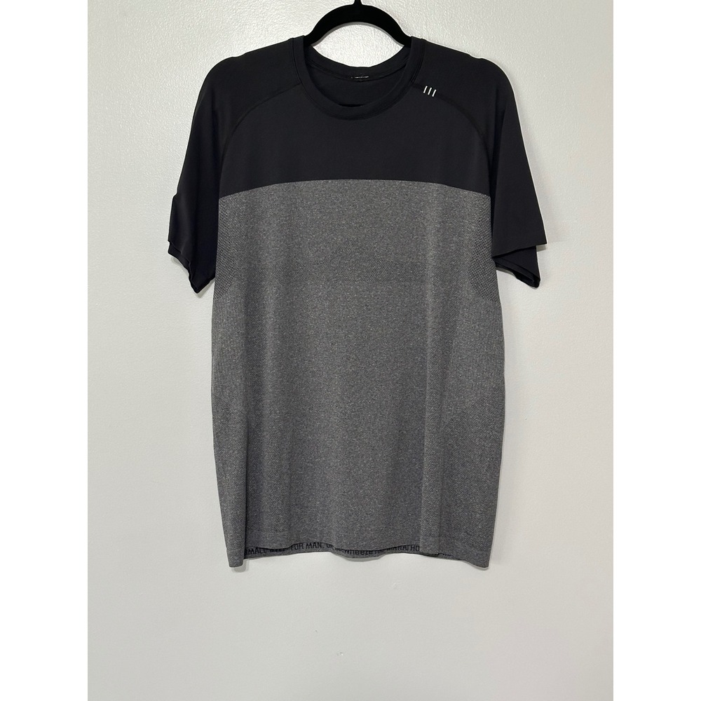 Lululemon Men's ColorBlock Athletic Short Sleeve Tee Size Medium